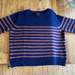 Forever 21 sweater size large